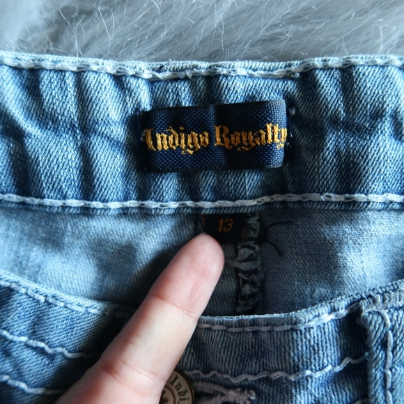 Shorts - Picture 4 of 4